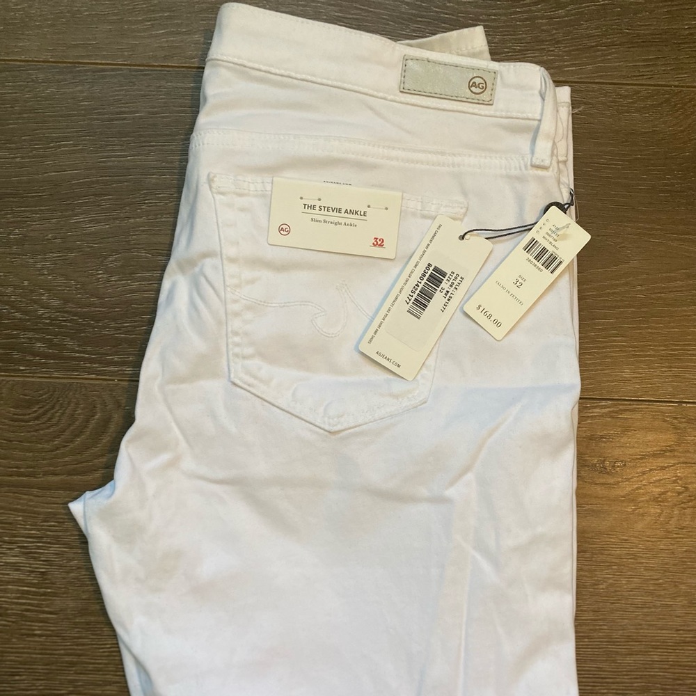 NWT AG Stevie Slim Ankle jeans exclusive to Anthropologie. Sateen finish.